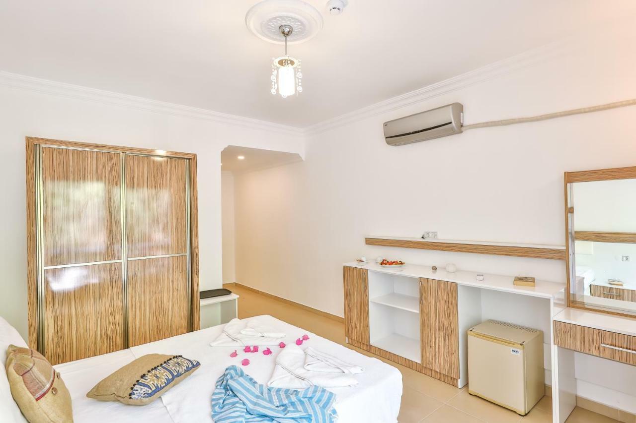 בוזבורון Anfora Hotel מראה חיצוני תמונה